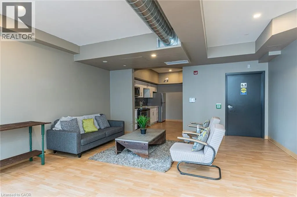 690 KING Street W Unit# 118 #118