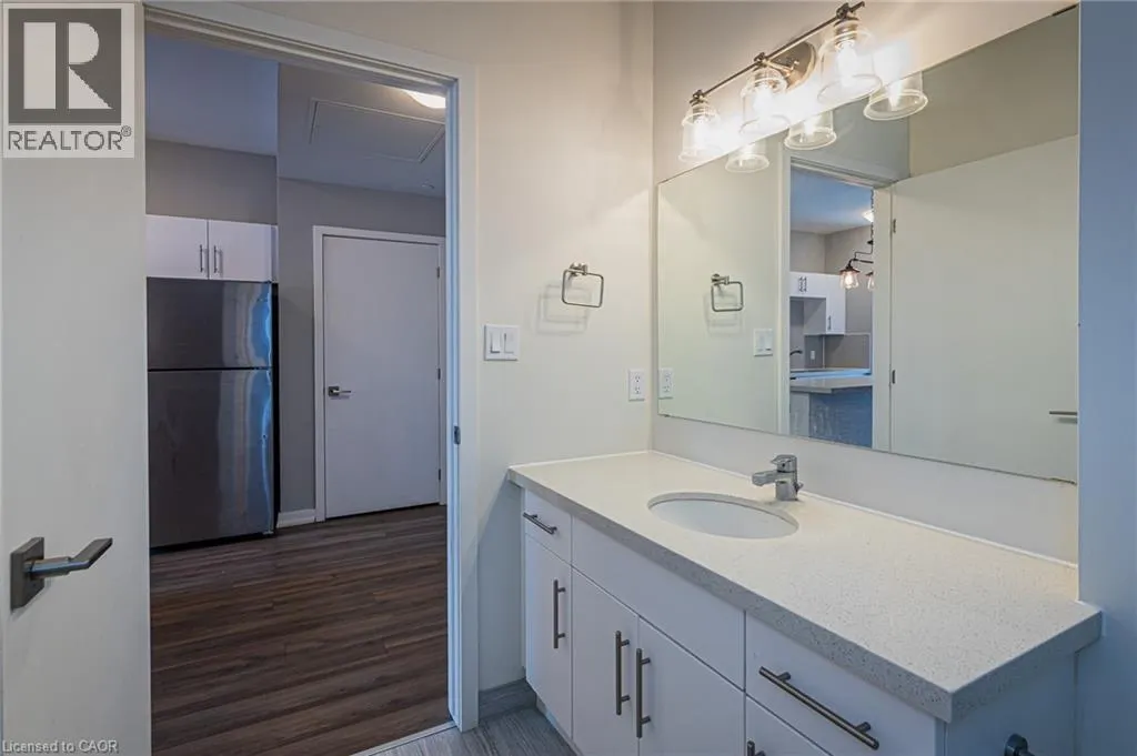 690 KING Street W Unit# 118 #118