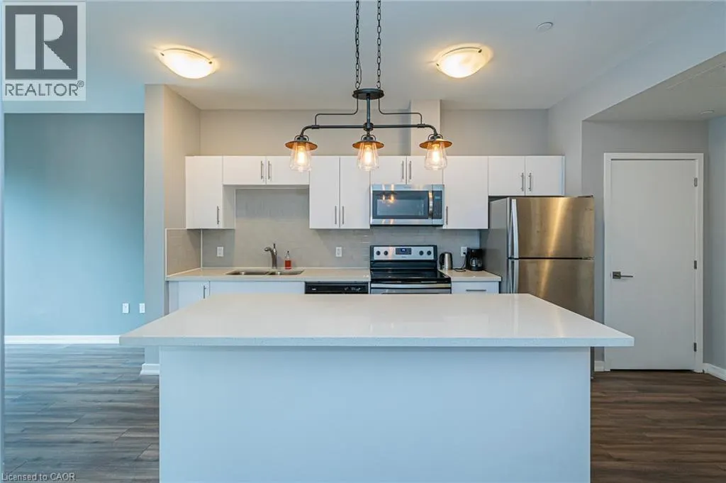 690 KING Street W Unit# 118 #118