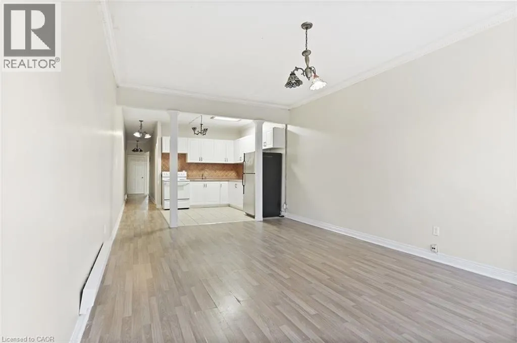 238-242 KING Street E