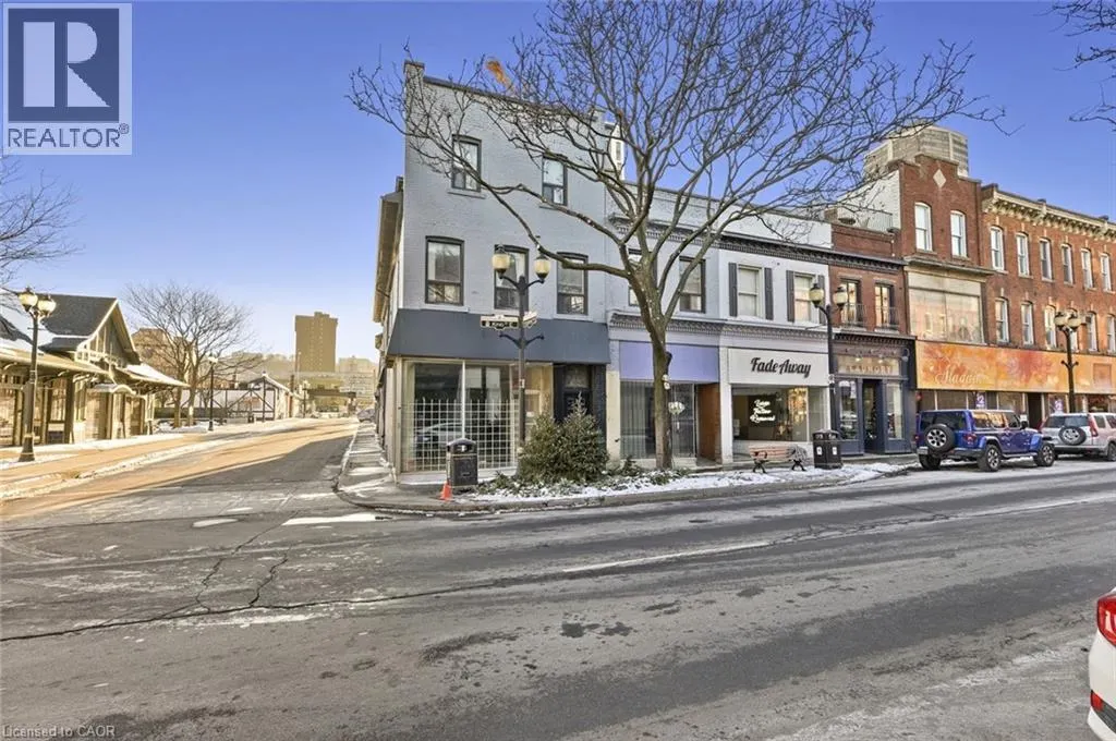 238-242 KING Street E