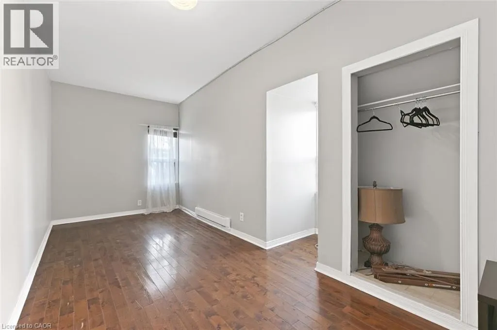238-242 KING Street E