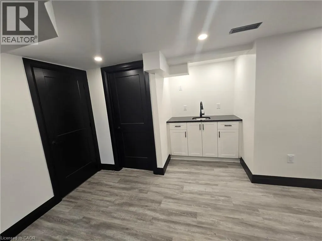 531 QUEENSTON Road Unit# 2 #2