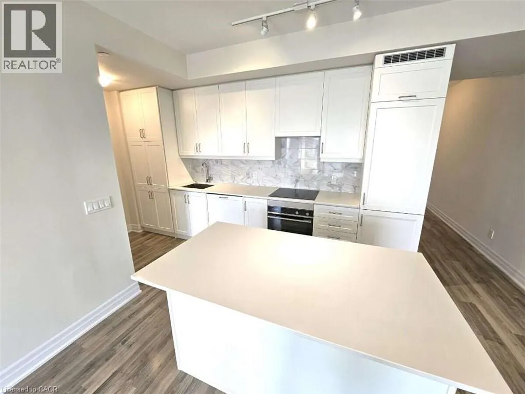 9075 JANE Street Unit# 706 #706