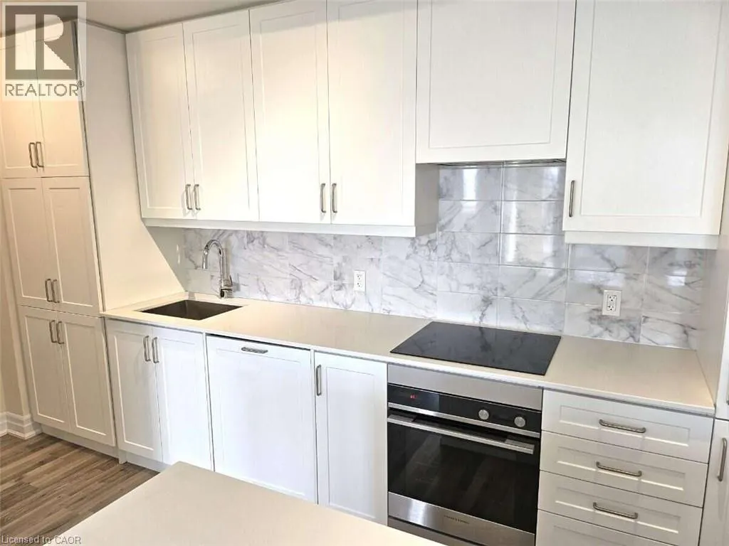 9075 JANE Street Unit# 706 #706
