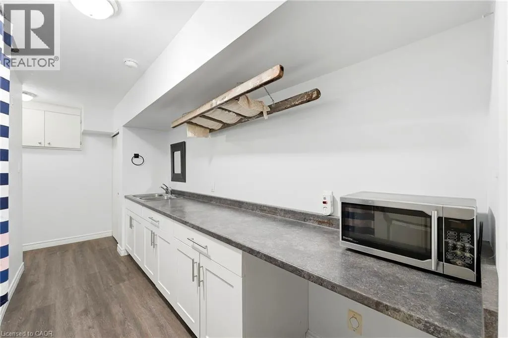 283 FENNEL Street