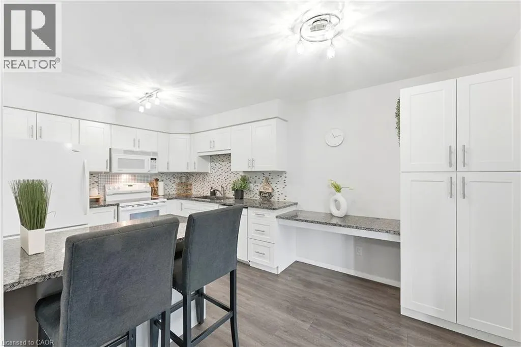 283 FENNEL Street