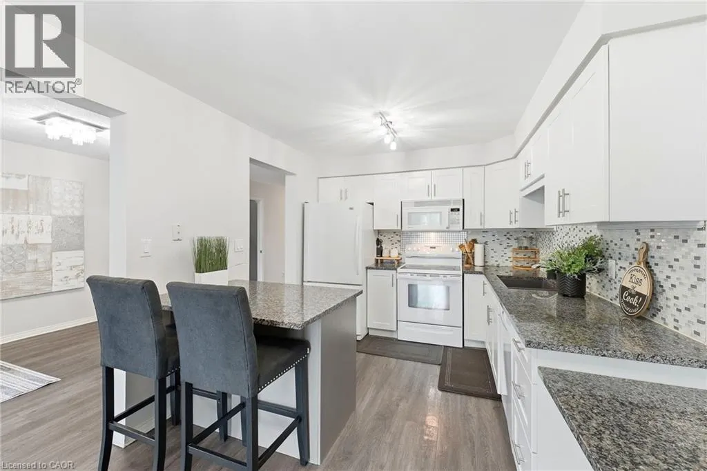 283 FENNEL Street