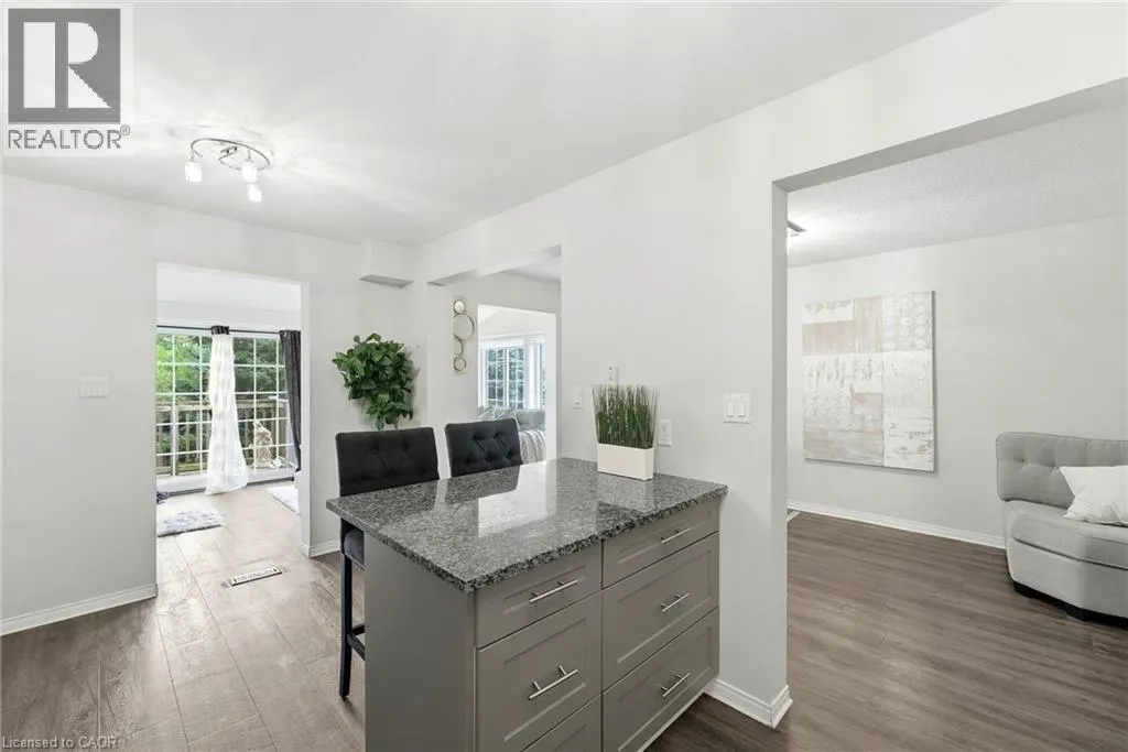 283 FENNEL Street