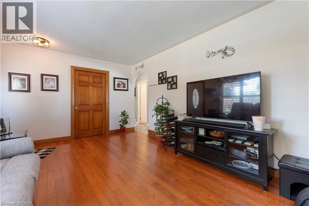 91 LYNNDALE Road