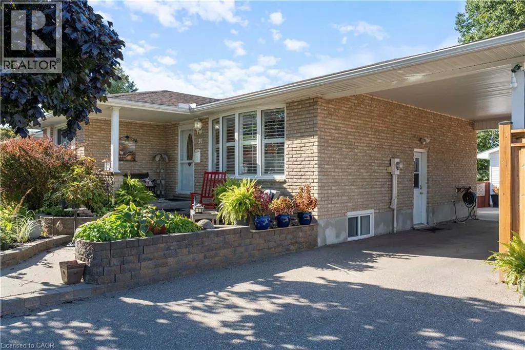 91 LYNNDALE Road
