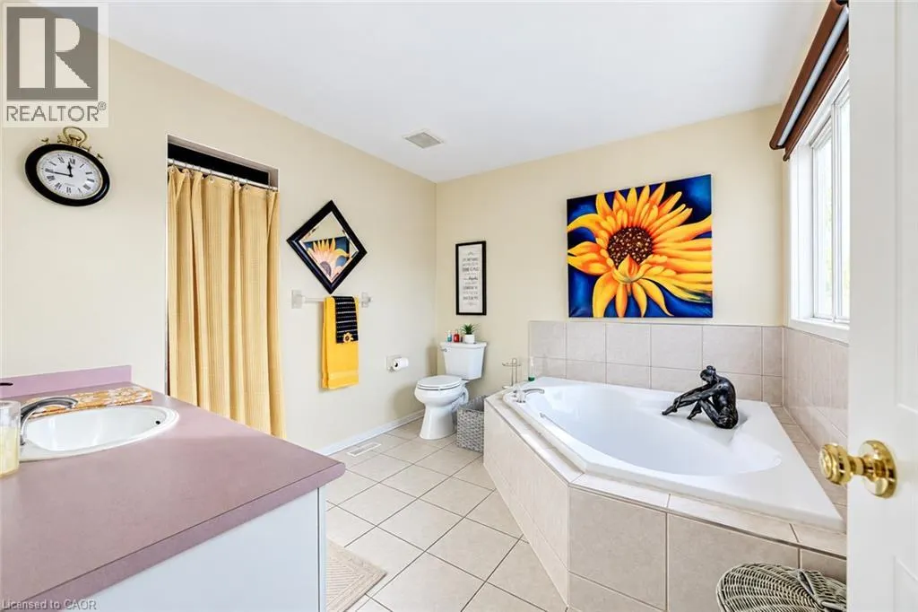 11 PEREGRINE Crescent