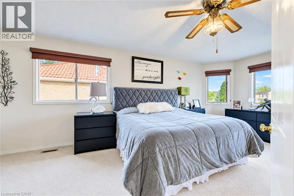 11 PEREGRINE Crescent