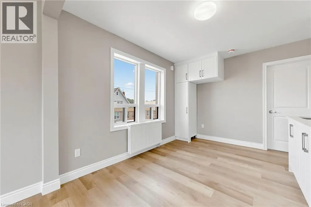 71 SANFORD Avenue S Unit# Unit 8 #Unit 8