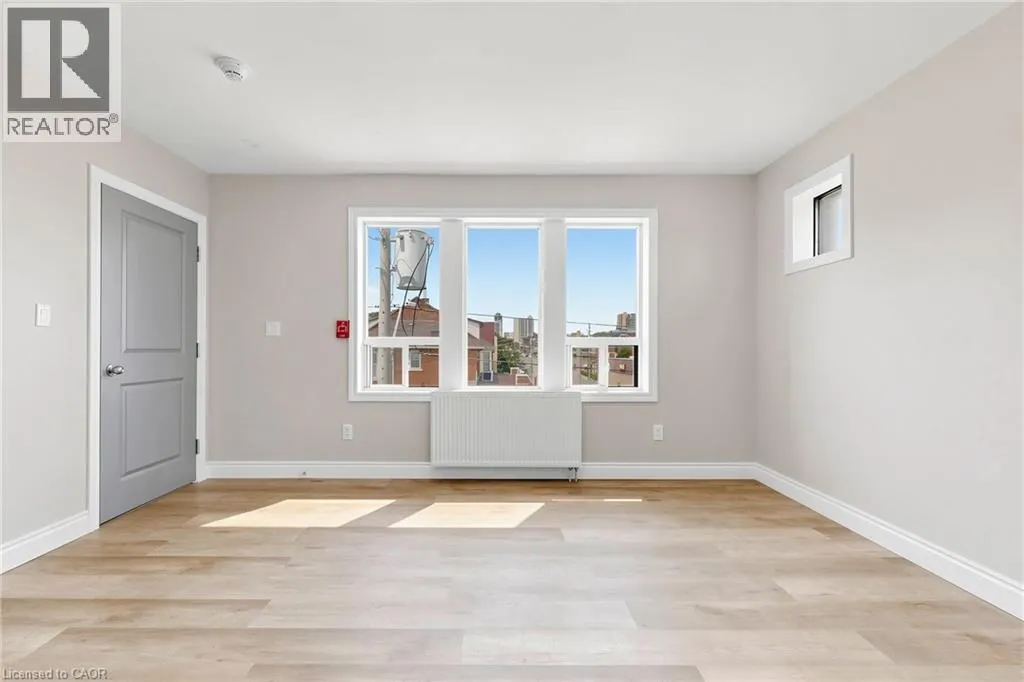 71 SANFORD Avenue S Unit# Unit 8 #Unit 8