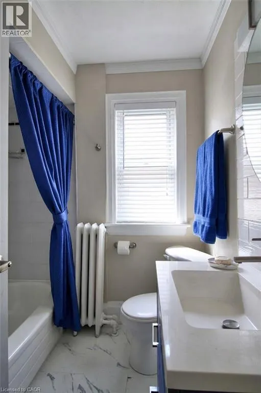 70 SPADINA Avenue Unit# 2 #2