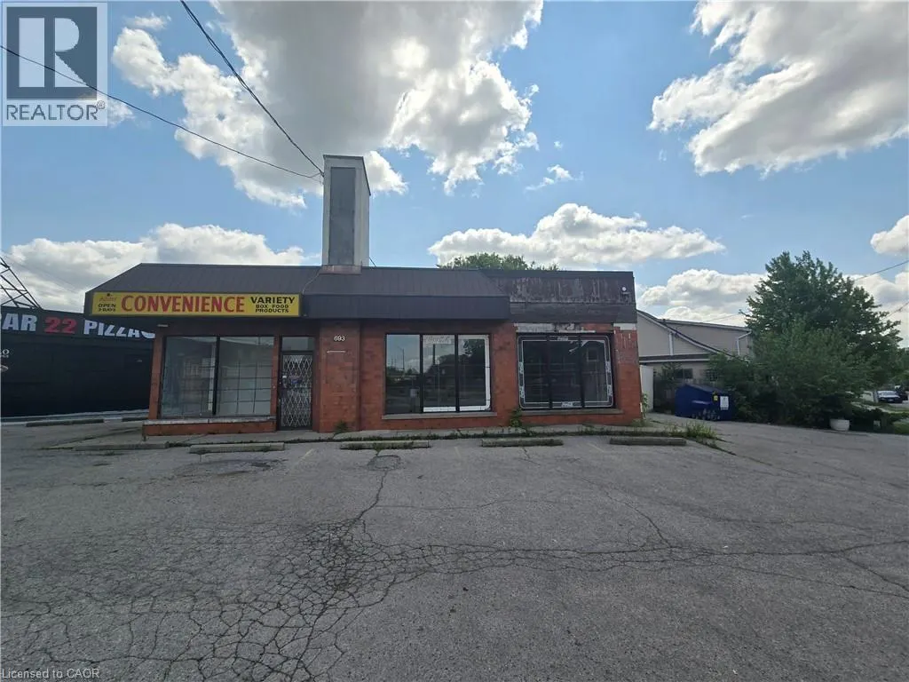 693 HAMILTON Road