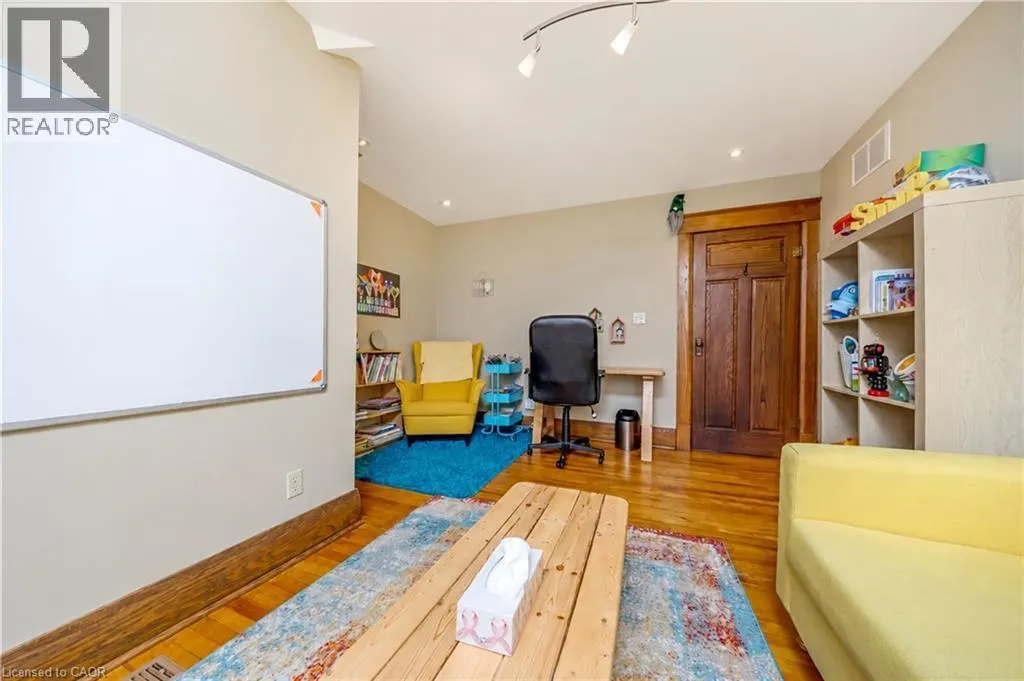 142 MARTIN Street Unit# 2 #2