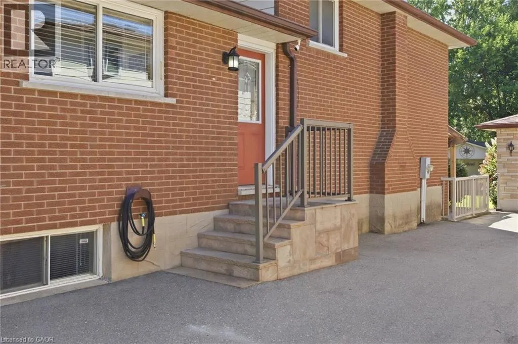 26 ALEXANDER Avenue