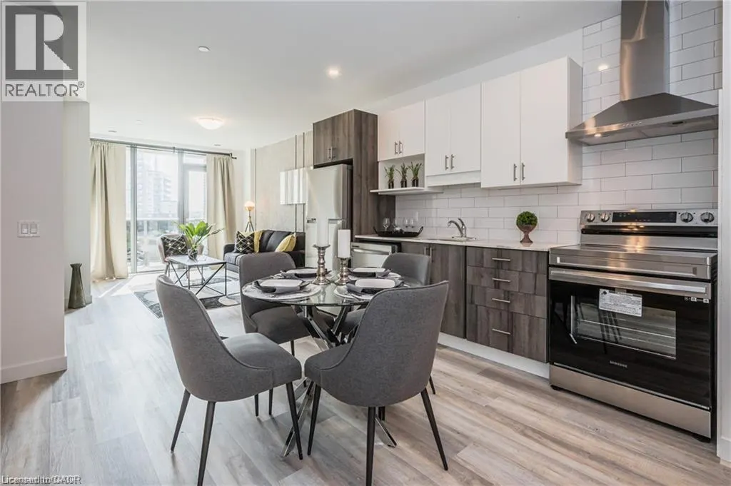 1438 HIGHLAND Road W Unit# 302 #302