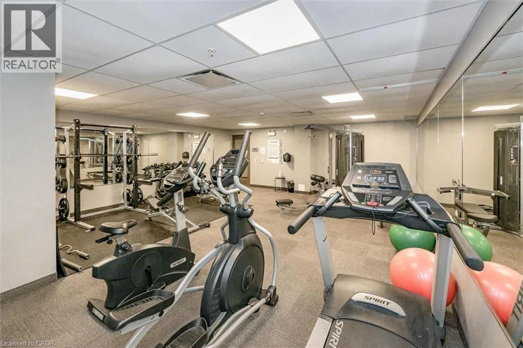 104 SUMMIT RIDGE Drive Unit# 106 #106