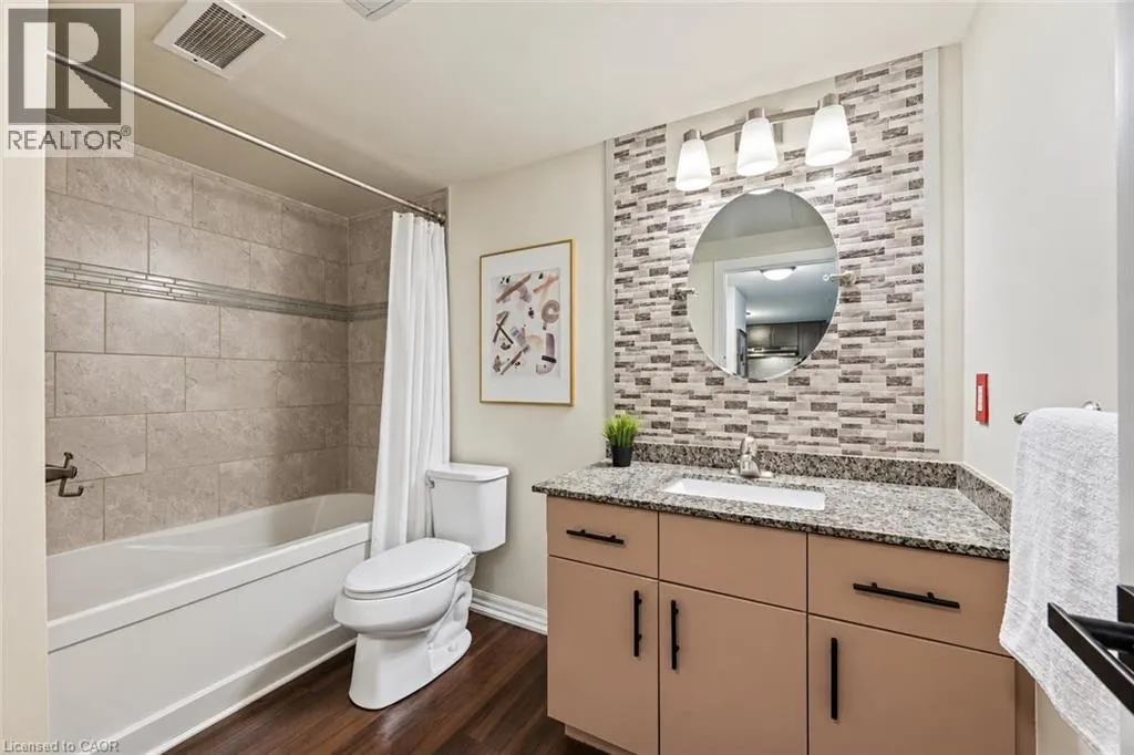 104 SUMMIT RIDGE Drive Unit# 106 #106