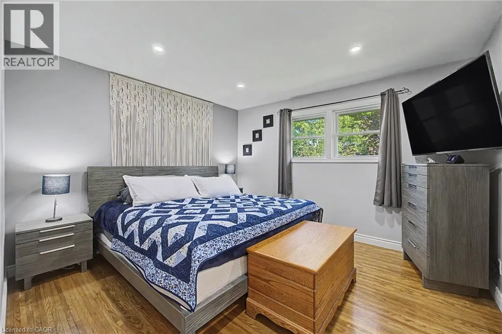 4 FAIRVIEW Street