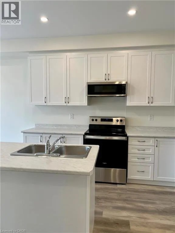 40 ZINFANDEL Drive Unit# 7 #7