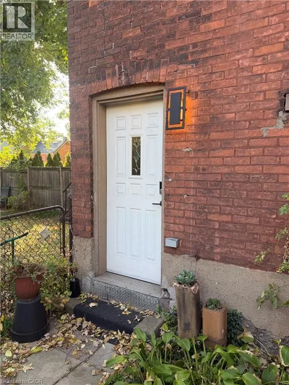 209 GEORGE Street Unit# 3 #3