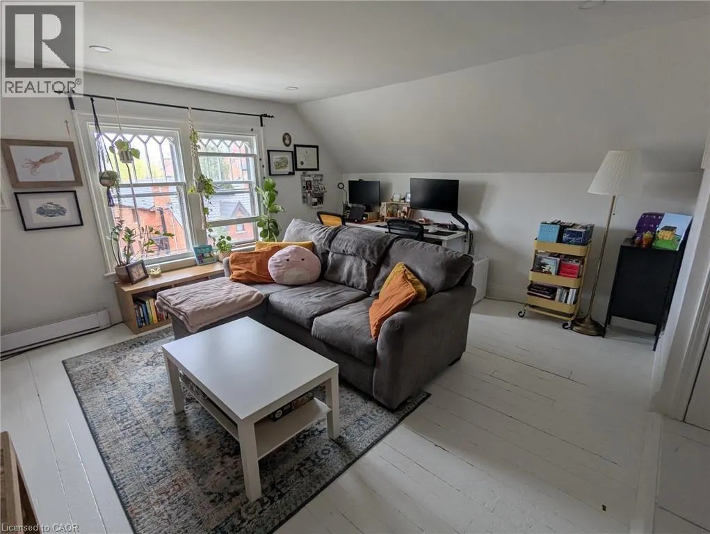 209 GEORGE Street Unit# 3 #3