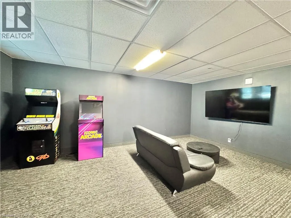 1434 HIGHLAND Road W Unit# 202 #202