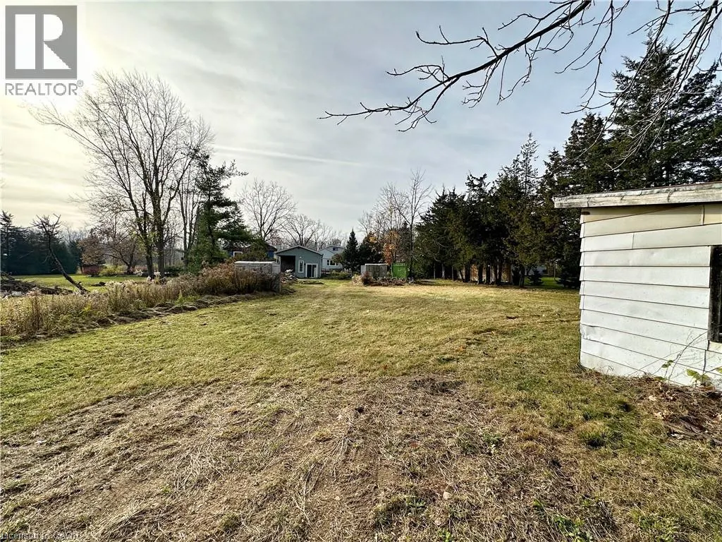 49 RIDGE Road E