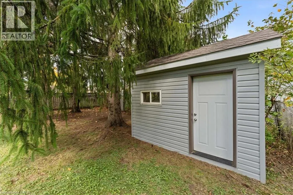 154 PARIS Road