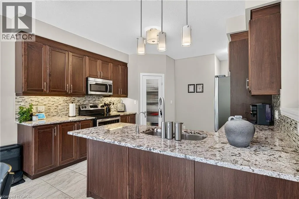 522 WOODBINE Avenue