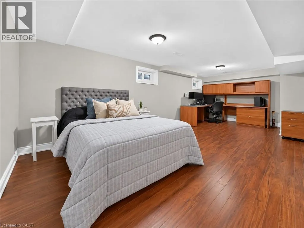 2595 CAVENDISH Drive