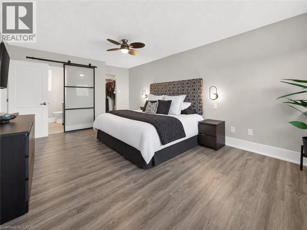 2595 CAVENDISH Drive
