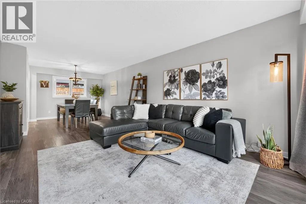 2595 CAVENDISH Drive
