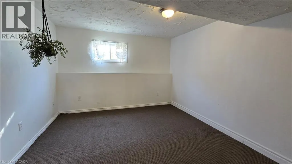 7 JADE Court