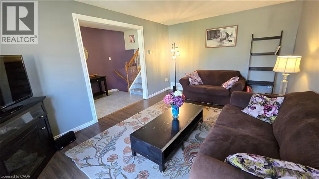 7 JADE Court