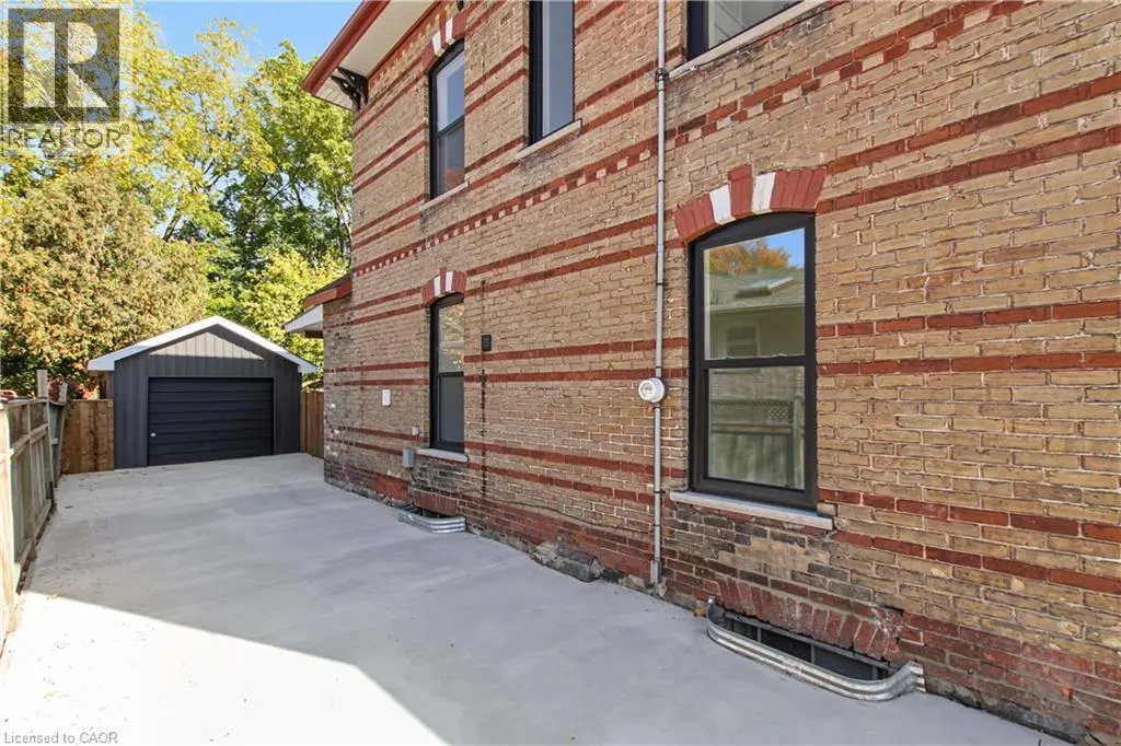 657 FRANCES Street