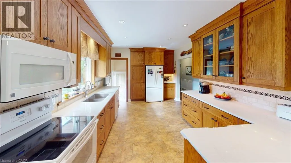 16 DALEVIEW Crescent