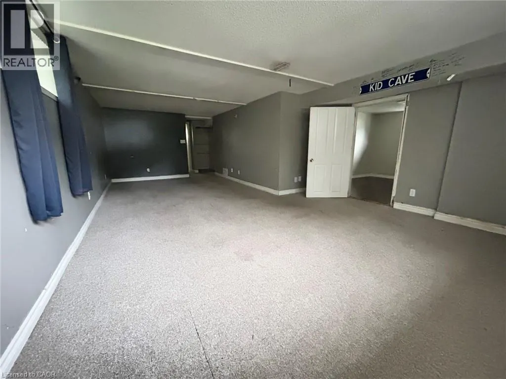 394 ALBERT Street