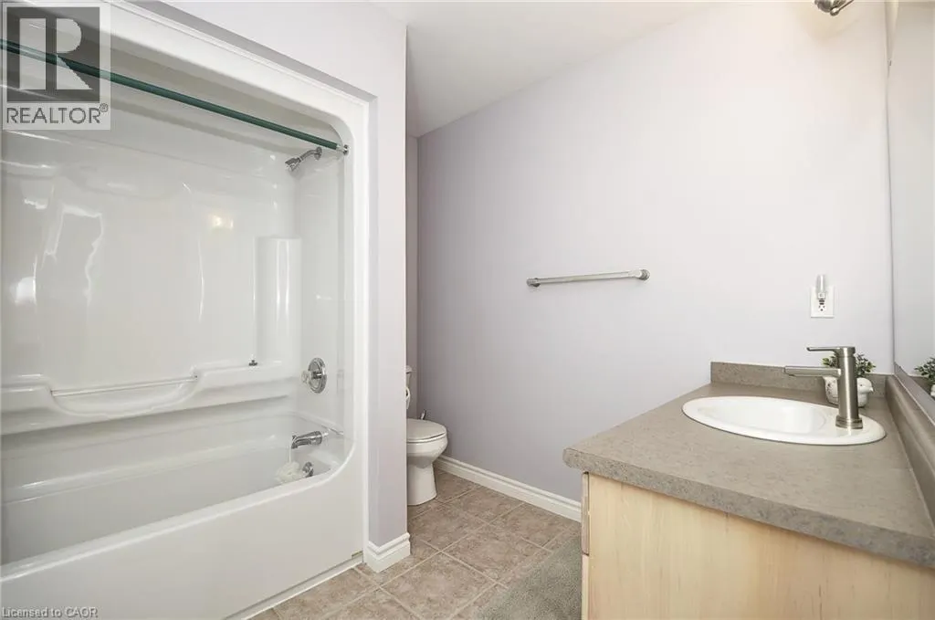 6 TERRAVIEW Crescent