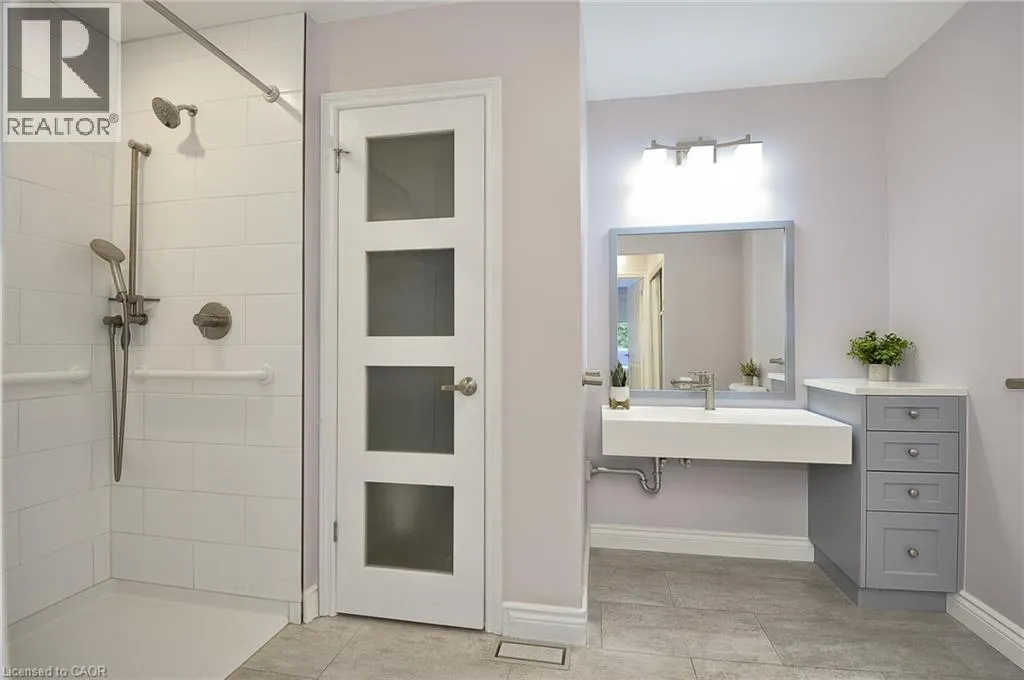 6 TERRAVIEW Crescent