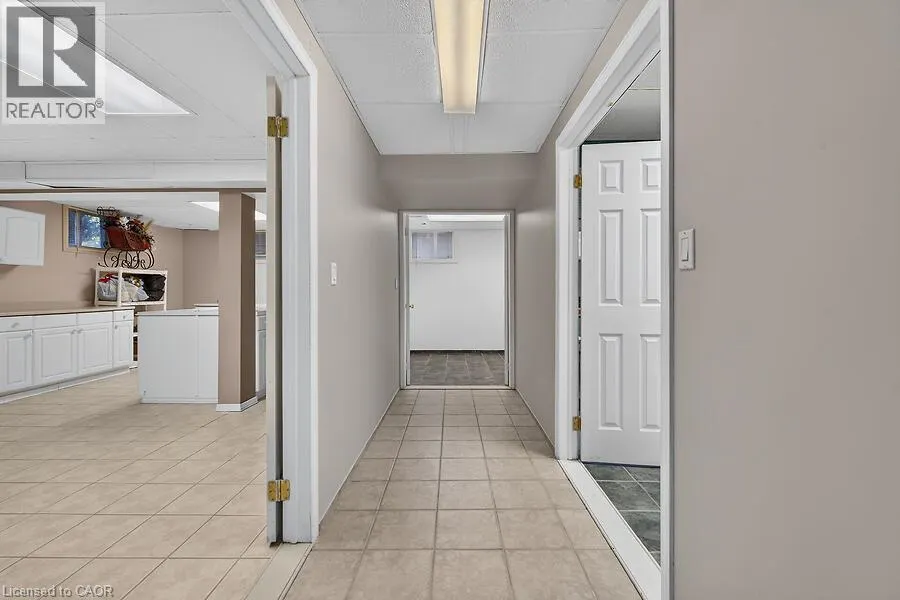 2 KARENDALE Crescent