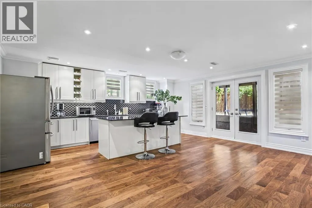 4 PLAYFAIR Court
