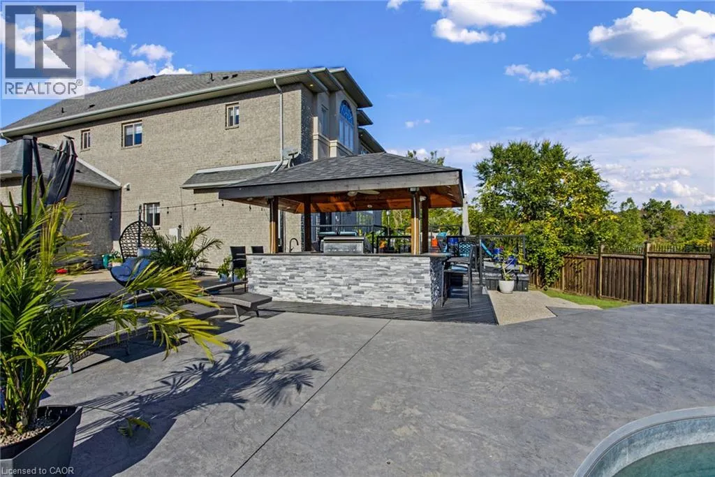 4 PLAYFAIR Court