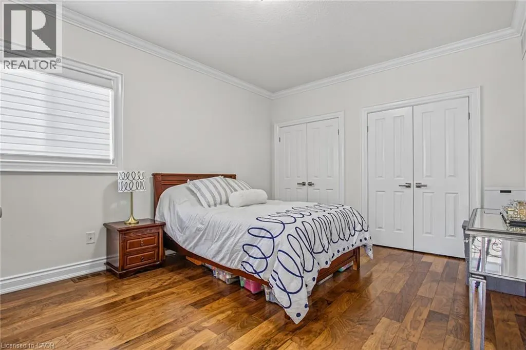4 PLAYFAIR Court