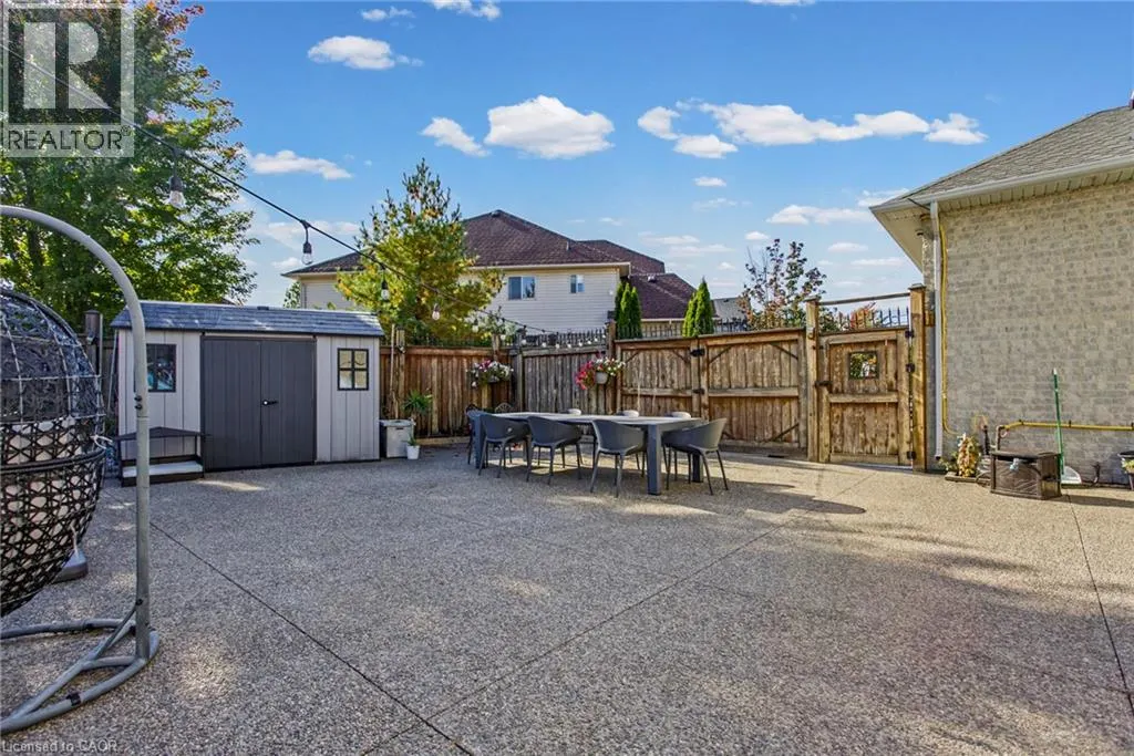 4 PLAYFAIR Court