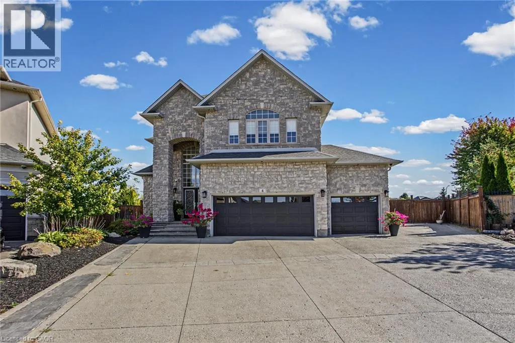 4 PLAYFAIR Court